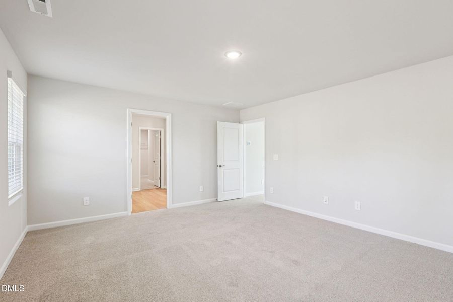 20-web-or-mls-Raleigh - Oak Manor - 145