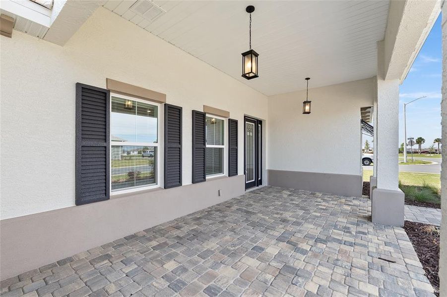 Exterior details and patio area of a home in , Ocala (Image 29).