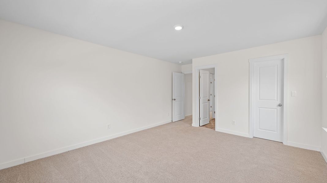 Spacious, unfurnished interior of a new home in Prairie Pass, Apison (Image 28).