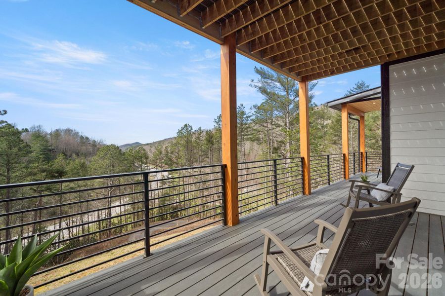 Exterior details and patio area of a home in , Mills River (Image 3).