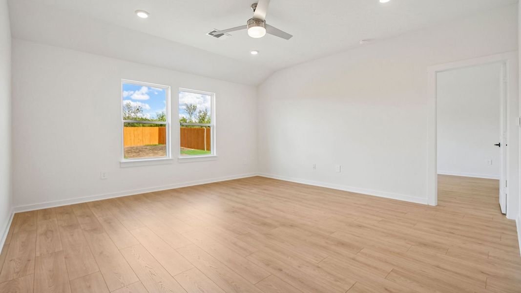 Spacious, unfurnished interior of a new home in Trails at Wildhorse, Austin (Image 16).