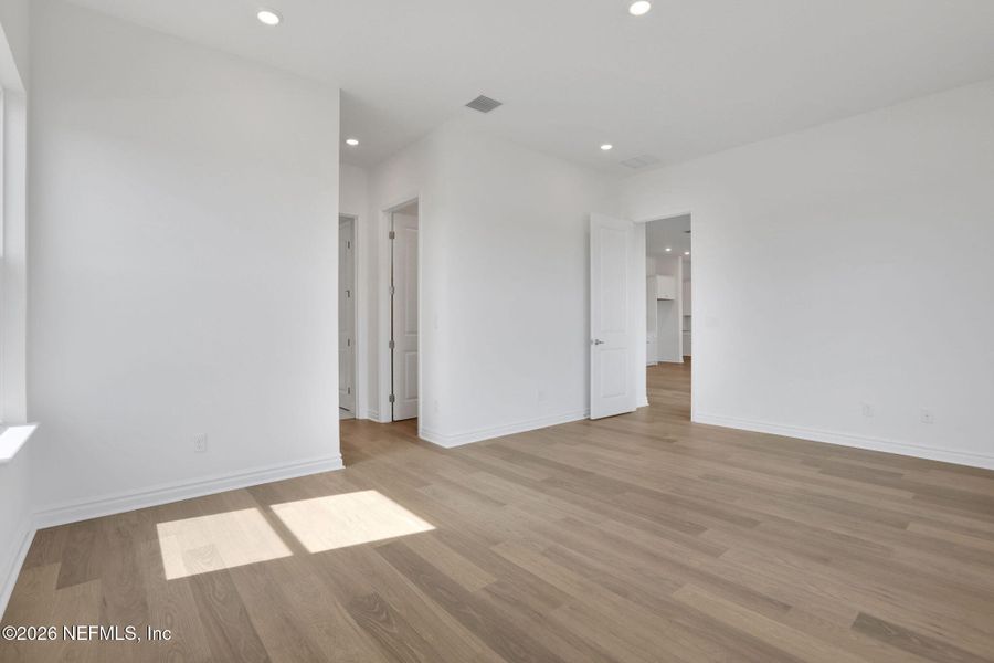 Spacious, unfurnished interior of a new home in Veranda Bay, Flagler Beach (Image 35).