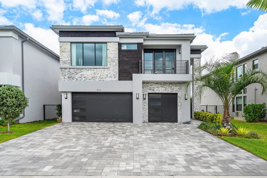 001-8124CrystalDownsAvenue-BocaRaton-FL-