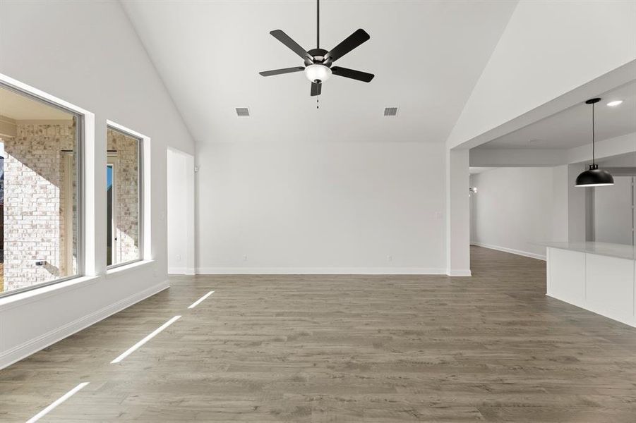 14. 814 Stoney - Family (2)