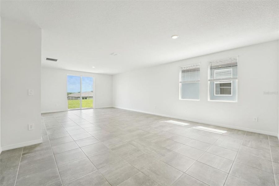 Spacious, unfurnished interior of a new home in Benton Hills - Classic Series, Brooksville (Image 28).