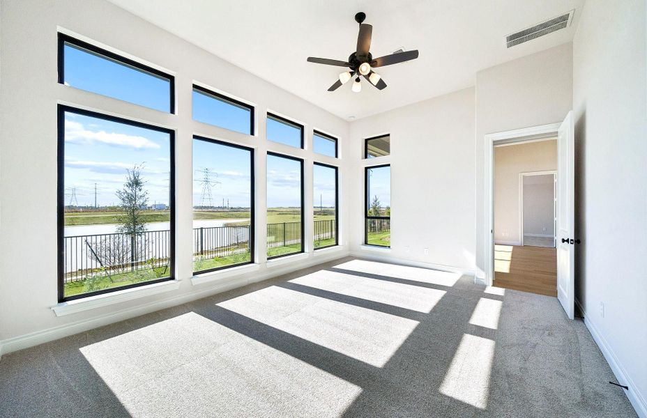 Spacious, unfurnished interior of a new home in Bridgeland 60′, Cypress (Image 29).