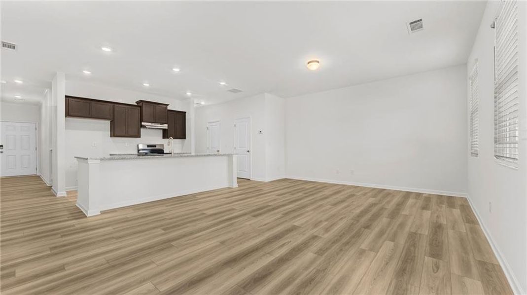 Spacious, unfurnished interior of a new home in Owen Preserve, Canton (Image 20).
