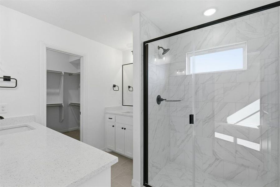 Furnished interior view inside a new home in , Lipan (Image 6).