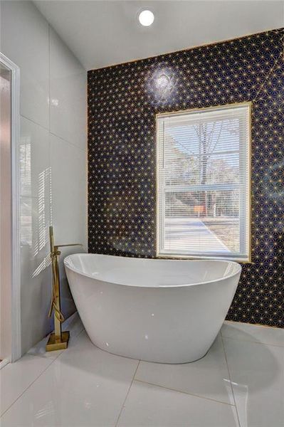 Furnished interior view inside a new home in , Atlanta (Image 9).