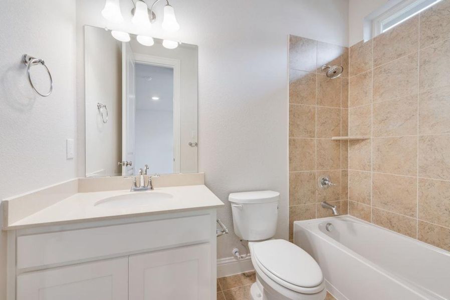 Furnished interior view inside a new home in Breezy Hill, Rockwall (Image 16).