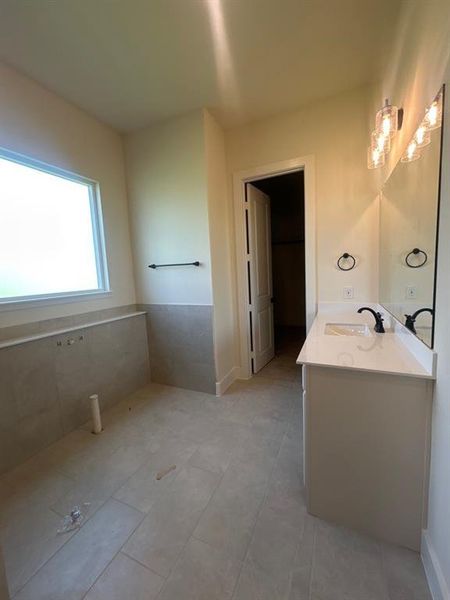 In-progress construction of a new home in Grayson Ridge, Van Alstyne, TX (Image 10).