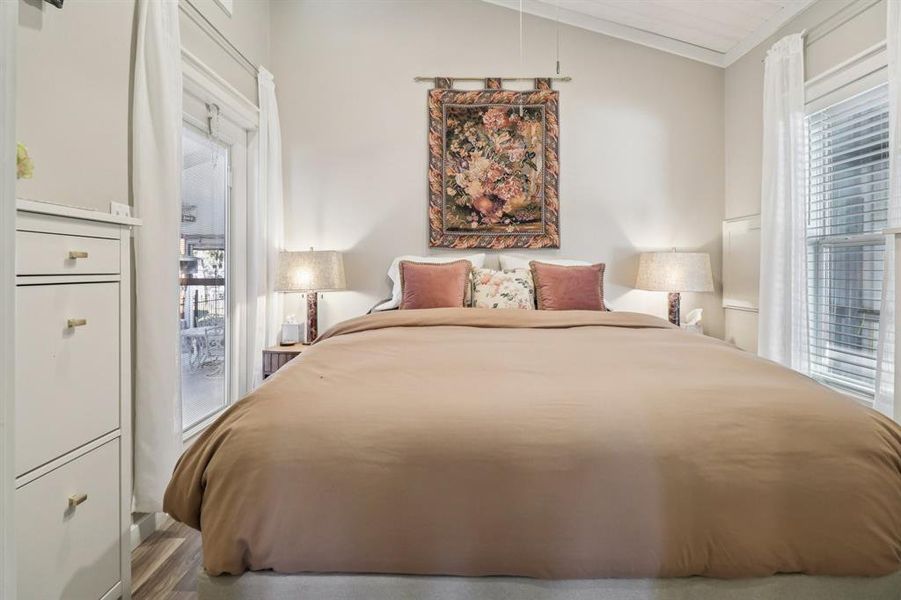 King size bed fits! King size bed fits!