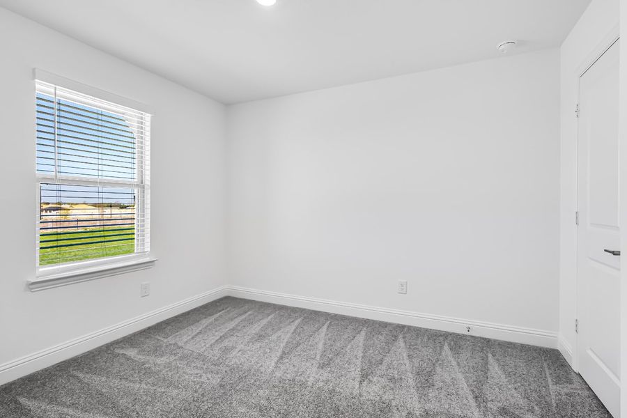 Spacious, unfurnished interior of a new home in Cross Creek Meadows, Celina (Image 14).