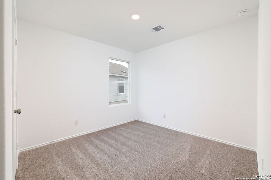 Spacious, unfurnished interior of a new home in Silos: Cottage, San Antonio (Image 15). Spacious, unfurnished interior of a new home in Silos: Cottage, San Antonio (Image 15).