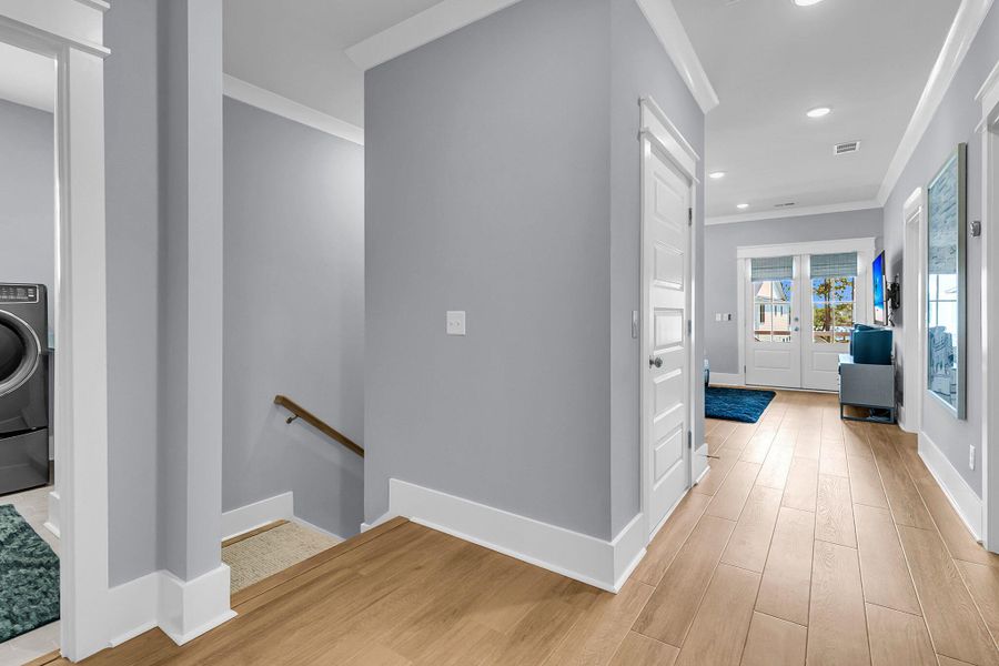 Spacious, unfurnished interior of a new home in , Charleston (Image 20).