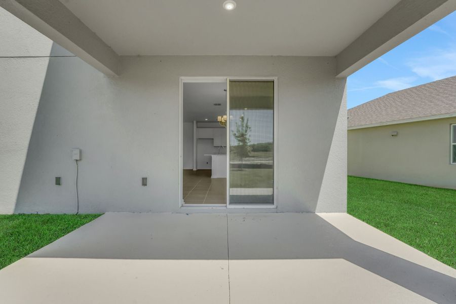 New Home in Lady Lake, FL.  - Slide 10