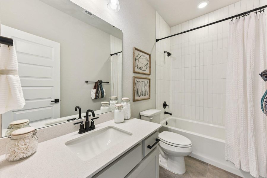 Furnished interior view inside a new home in La Cima, San Marcos (Image 7).