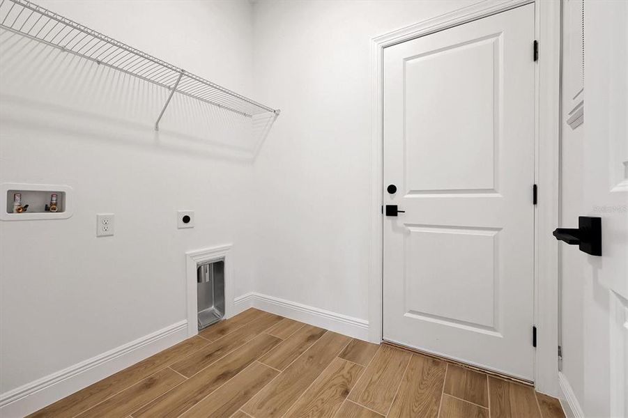 Spacious, unfurnished interior of a new home in Prairie Oaks, St. Cloud (Image 43).