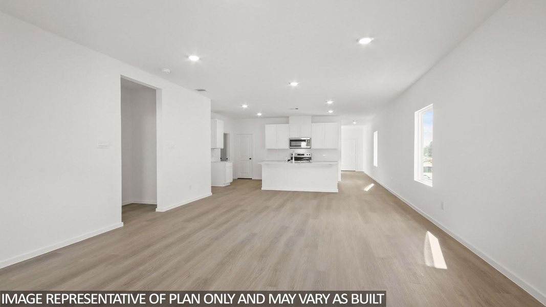 Spacious, unfurnished interior of a new home in Venetian Pines, Conroe (Image 13).