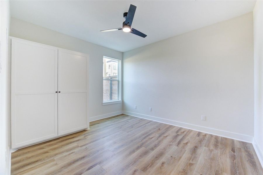 Spacious, unfurnished interior of a new home in , Houston (Image 11).