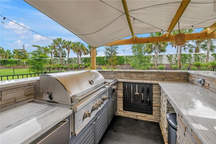 Exterior details and patio area of a home in , Sarasota (Image 19).