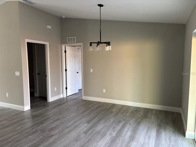 Spacious, unfurnished interior of a new home in , Citrus Springs (Image 25).