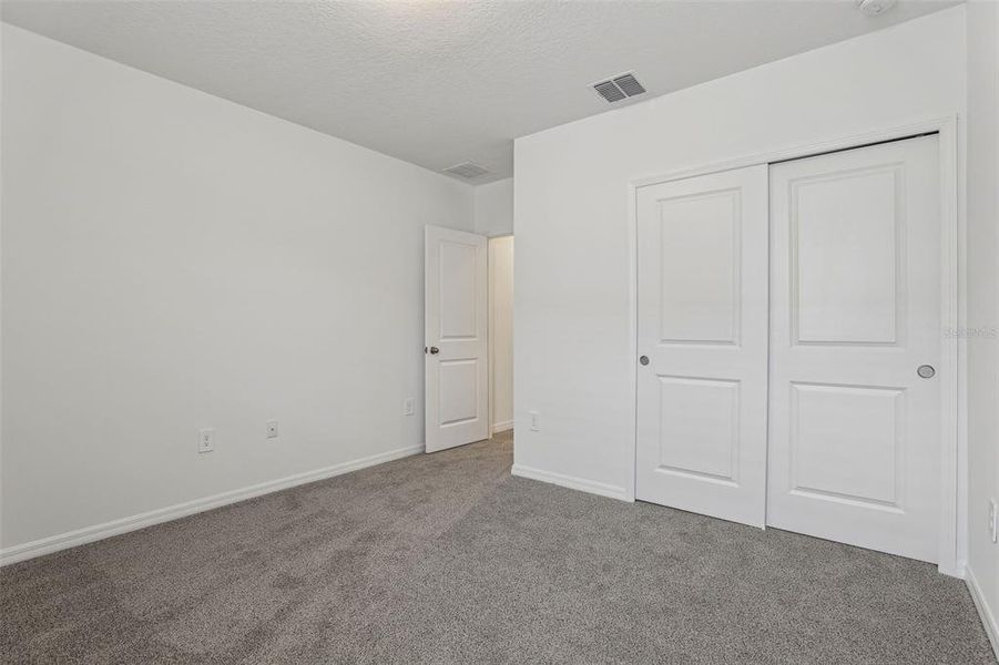 Spacious, unfurnished interior of a new home in Hamilton Bluff - Signature Series, Lake Hamilton (Image 31).