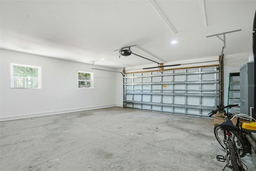 Spacious, unfurnished interior of a new home in , Homosassa (Image 21). Spacious, unfurnished interior of a new home in , Homosassa (Image 21).