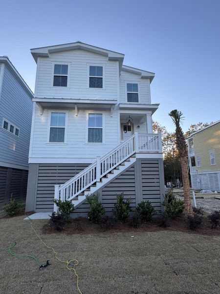 Image 33 of a home in Central Park.