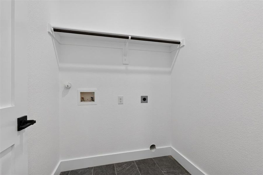 Spacious, unfurnished interior of a new home in , Fort Worth (Image 19).