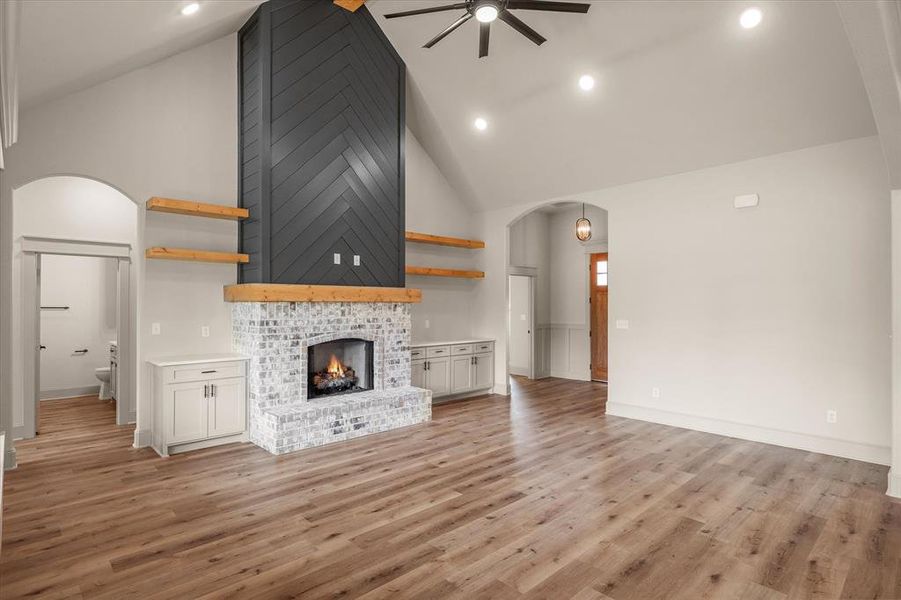 Image 37 of a home in .