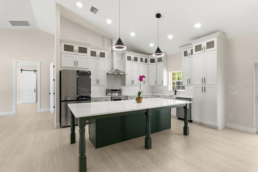 Furnished interior view inside a new home in , Dunnellon (Image 17).
