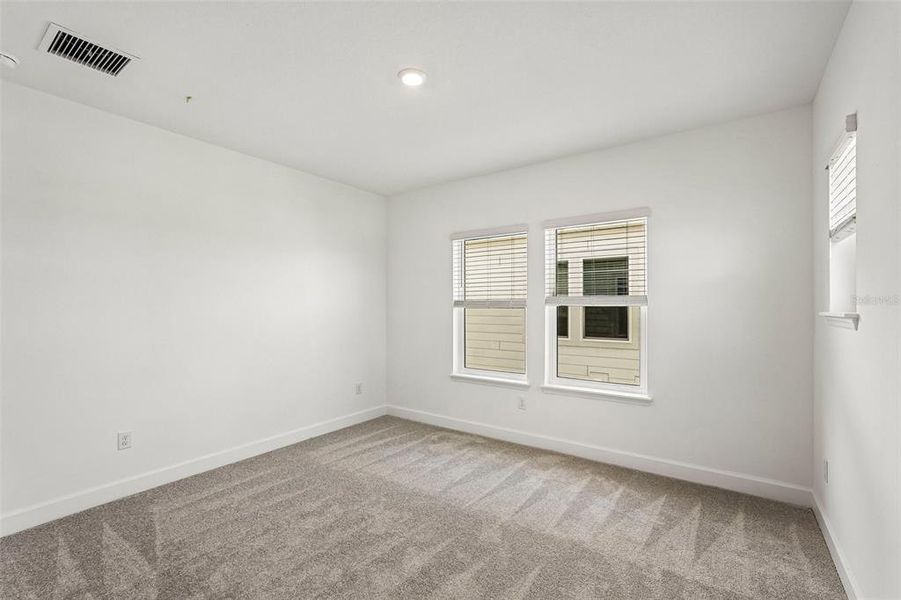 Spacious, unfurnished interior of a new home in Tiburon, Nokomis (Image 36).