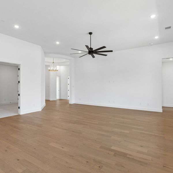 Spacious, unfurnished interior of a new home in The Parks at Wilson Creek, Celina (Image 59). Spacious, unfurnished interior of a new home in The Parks at Wilson Creek, Celina (Image 59).