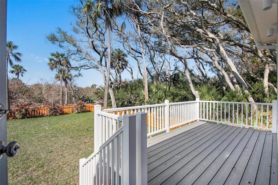 Exterior details and patio area of a home in , Flagler Beach (Image 34).