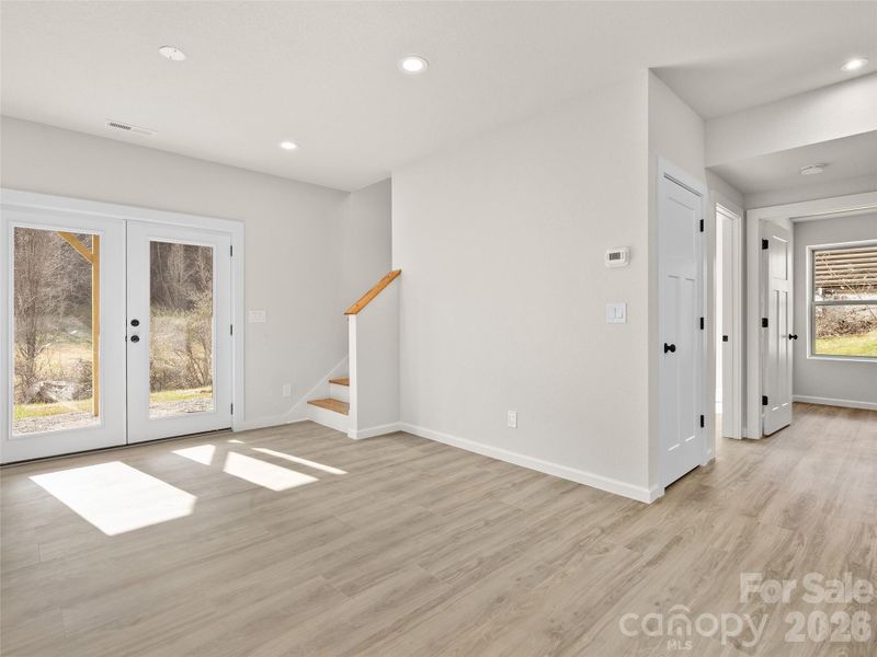 Spacious, unfurnished interior of a new home in , Waynesville (Image 26).