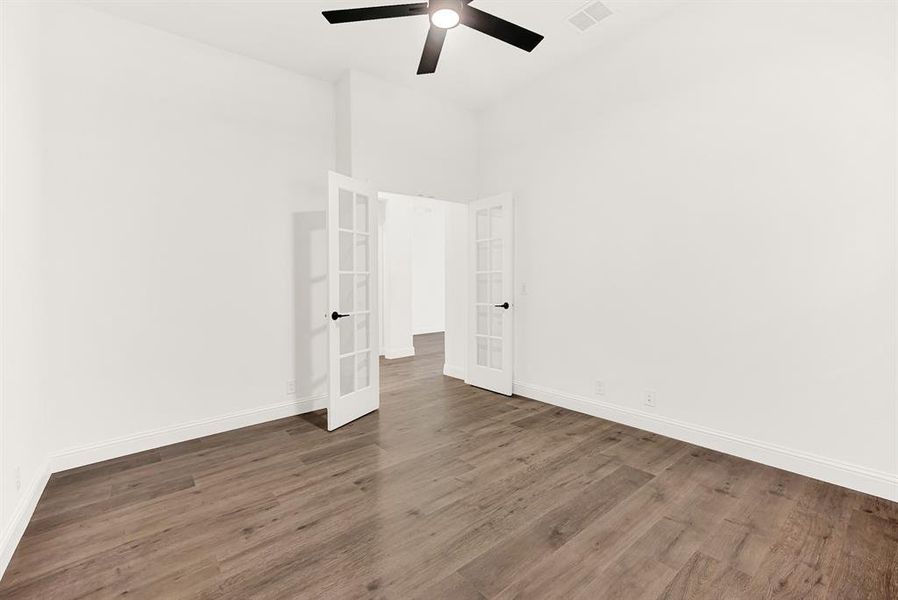 Office or extra bedroom Office or extra bedroom