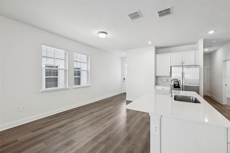 Spacious, unfurnished interior of a new home in Cyrene at Minneola, Minneola (Image 26).