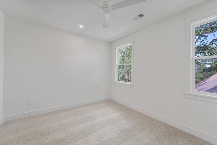 Spacious, unfurnished interior of a new home in , Hollywood (Image 34).