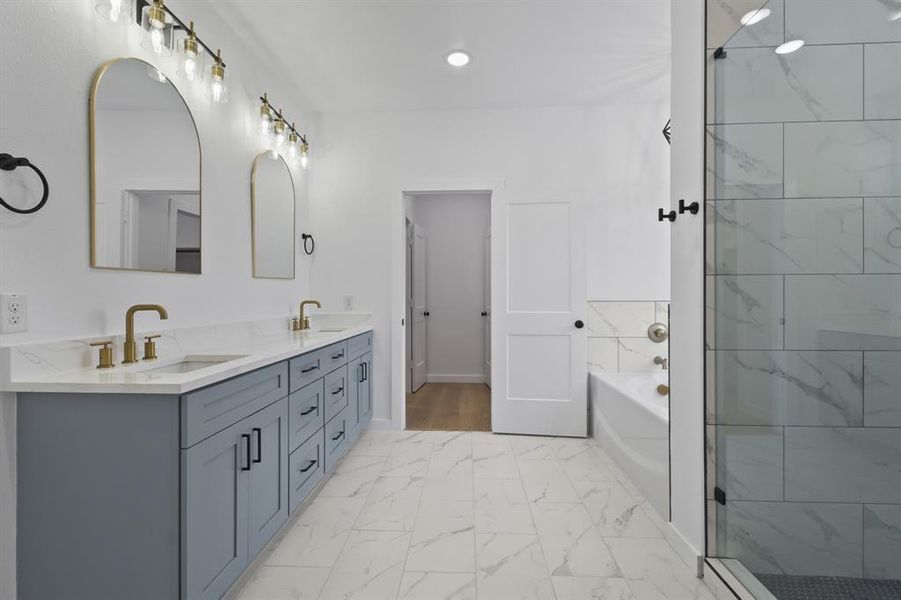 Furnished interior view inside a new home in , Dallas (Image 8).