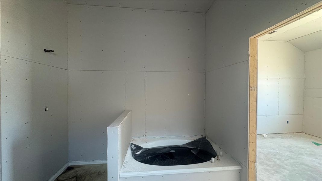 Image 35 of a home in Cannon Ranch 40s.