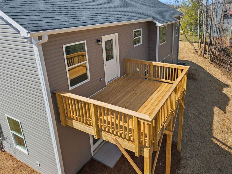 Exterior details and patio area of a home in , Alto (Image 18).