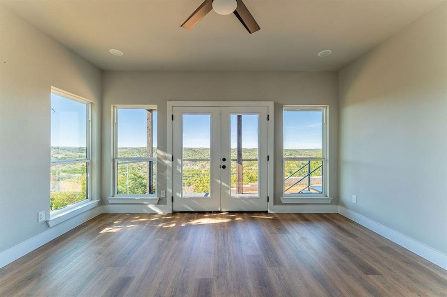 Spacious, unfurnished interior of a new home in , Rio Vista (Image 10).