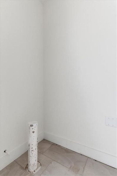 Spacious, unfurnished interior of a new home in , Cartersville (Image 9).