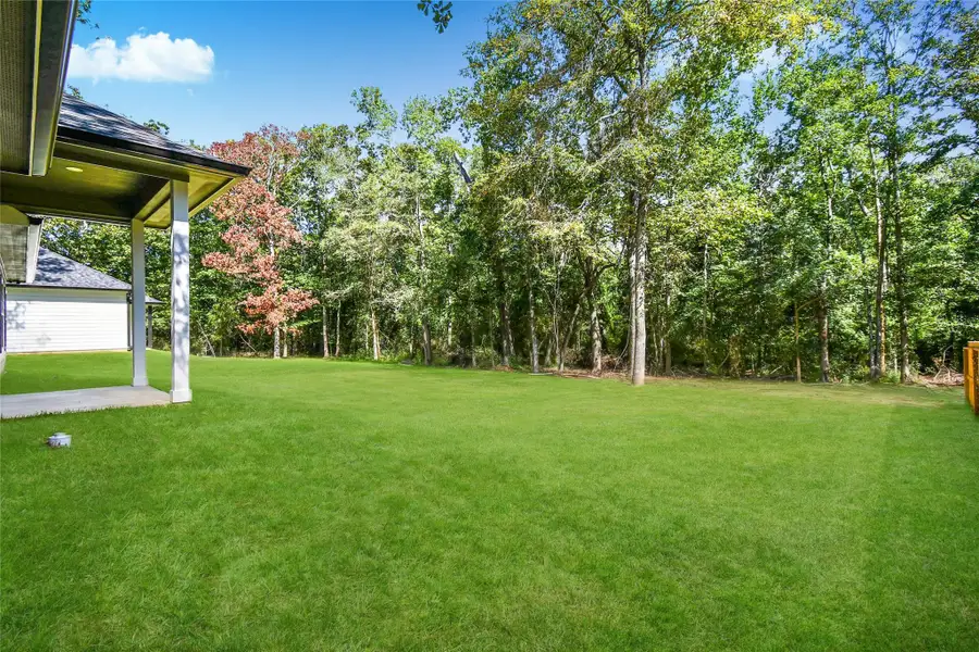 Exterior details and patio area of a home in , Willis (Image 3).
