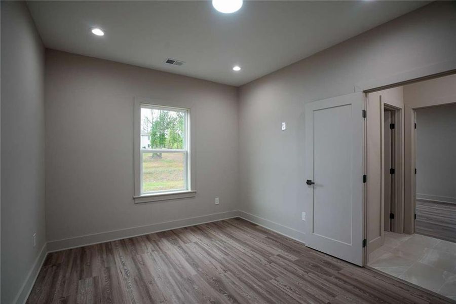 Spacious, unfurnished interior of a new home in , Fayetteville (Image 31).