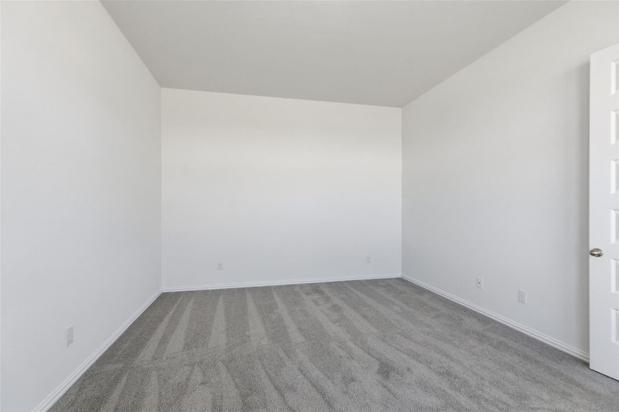 Spacious, unfurnished interior of a new home in Wildrye, Waller (Image 28).