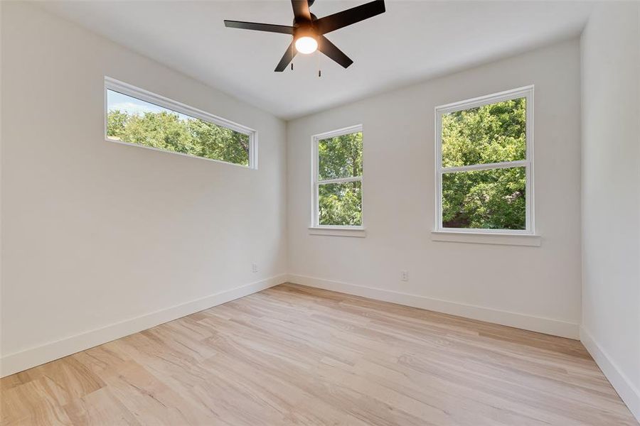 Spacious, unfurnished interior of a new home in , Dallas (Image 24).