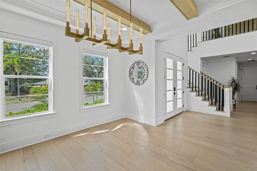 Spacious, unfurnished interior of a new home in , Tampa (Image 24).