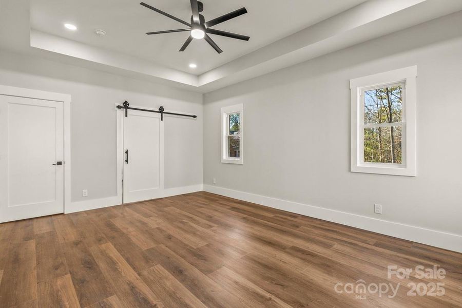 Spacious, unfurnished interior of a new home in , Lincolnton (Image 20).